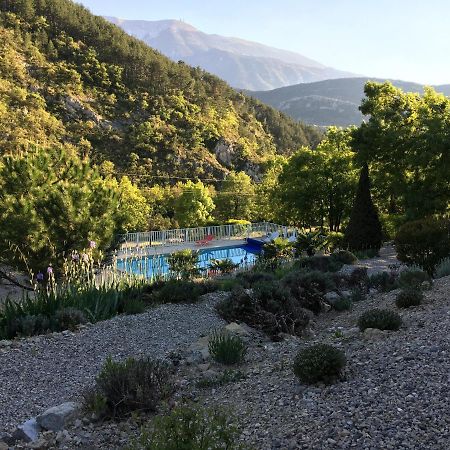Les Chambres D'Hotes Du Mas Face Au Ventoux Plaisians Екстериор снимка