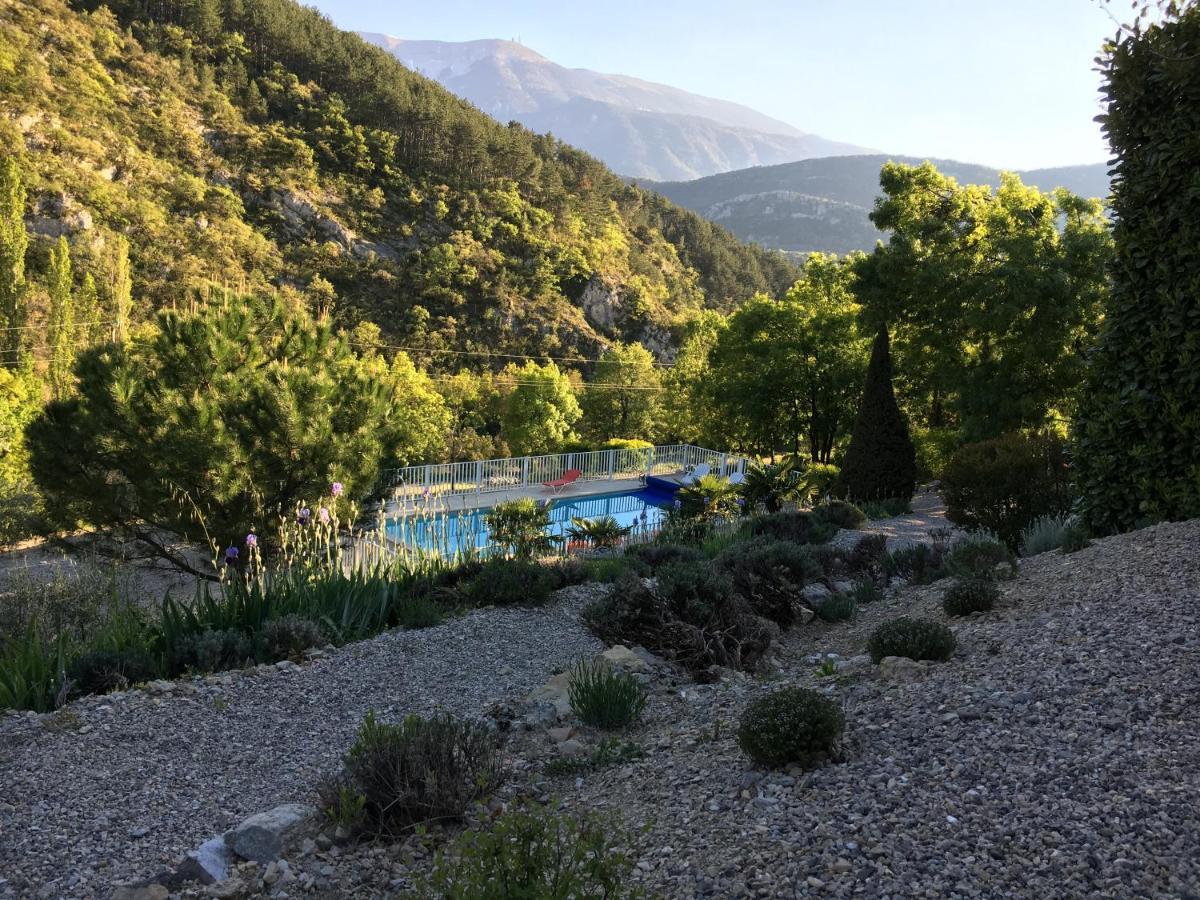 Les Chambres D'Hotes Du Mas Face Au Ventoux Plaisians Екстериор снимка
